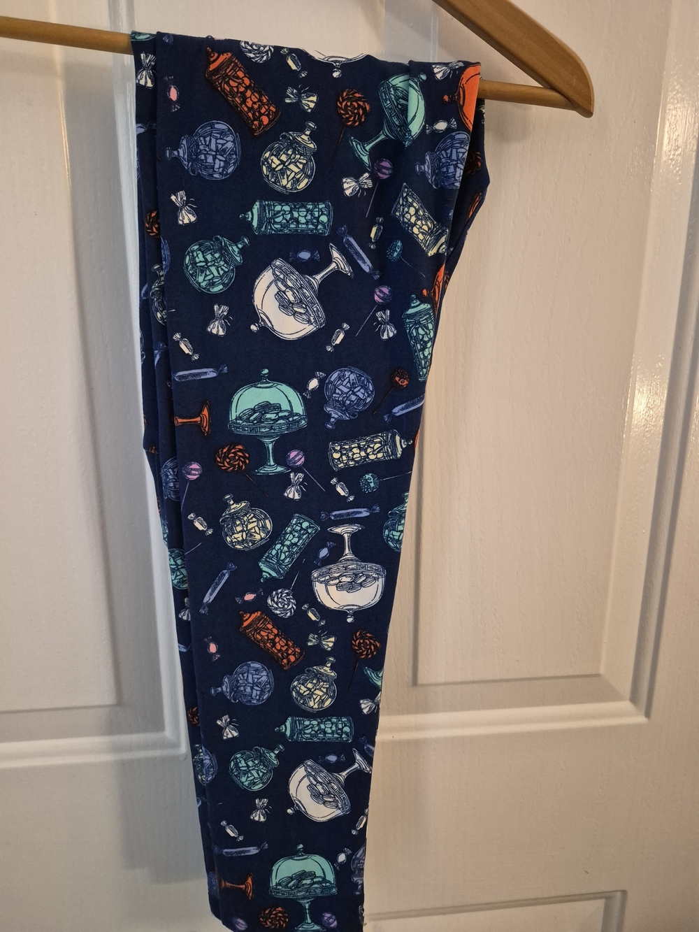 Lularoe Navy Candy Print Leggings